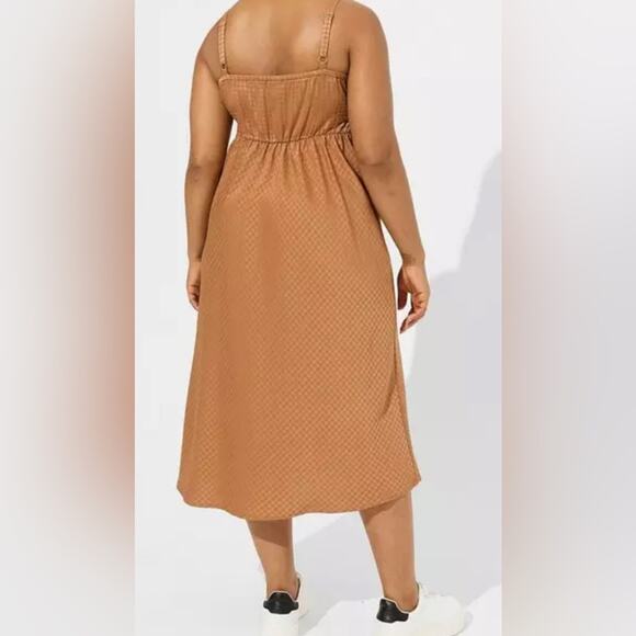 Woman’s Torrid Tea Length Woven Jacquard Lace Trim Cami Dress Size 2 - Picture 3 of 9